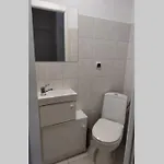 Pokoj Dla Dwojga W Zacisznej Czesci Sopotu Z Lazienka Wspolna Dla Dwoch Pokoi